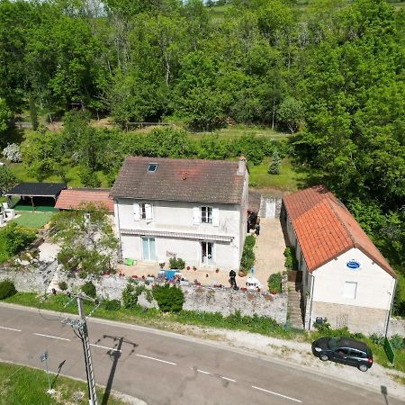 Gite La Providence Saint-Sernin-du-Plain Eksteriør bilde