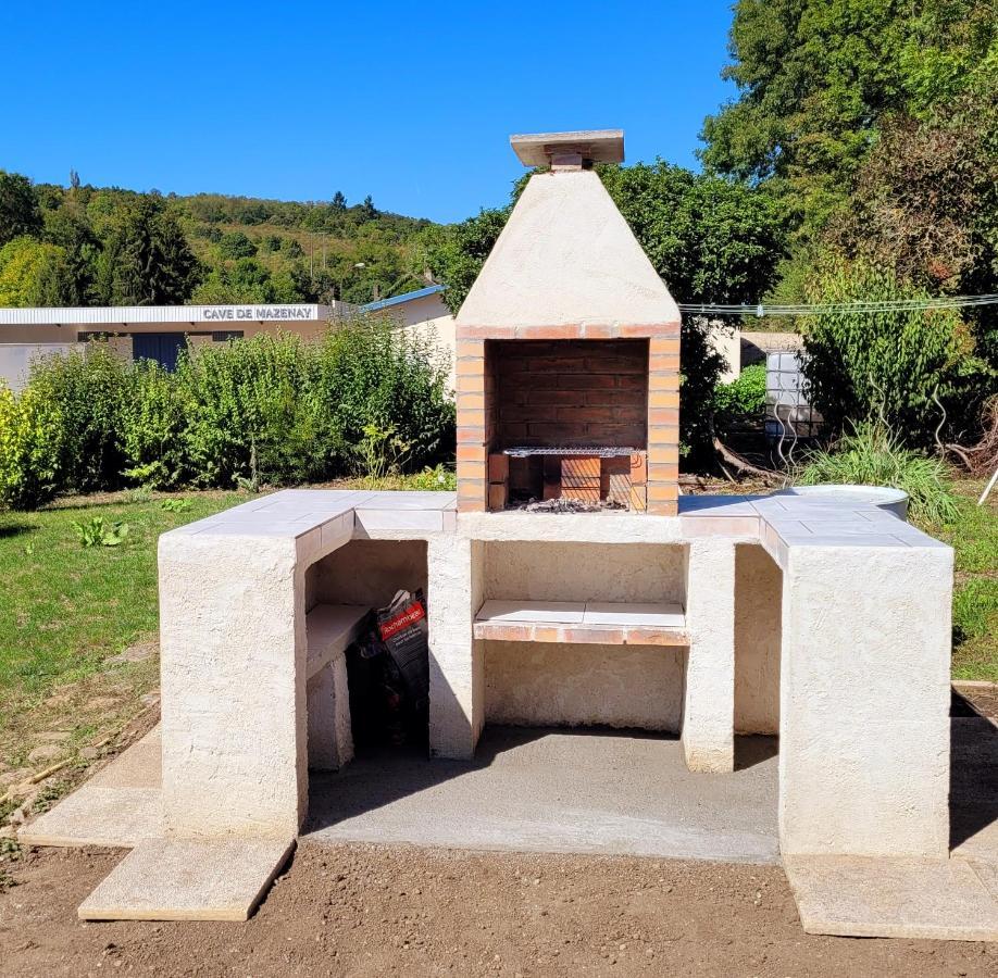 Gite La Providence Saint-Sernin-du-Plain Eksteriør bilde