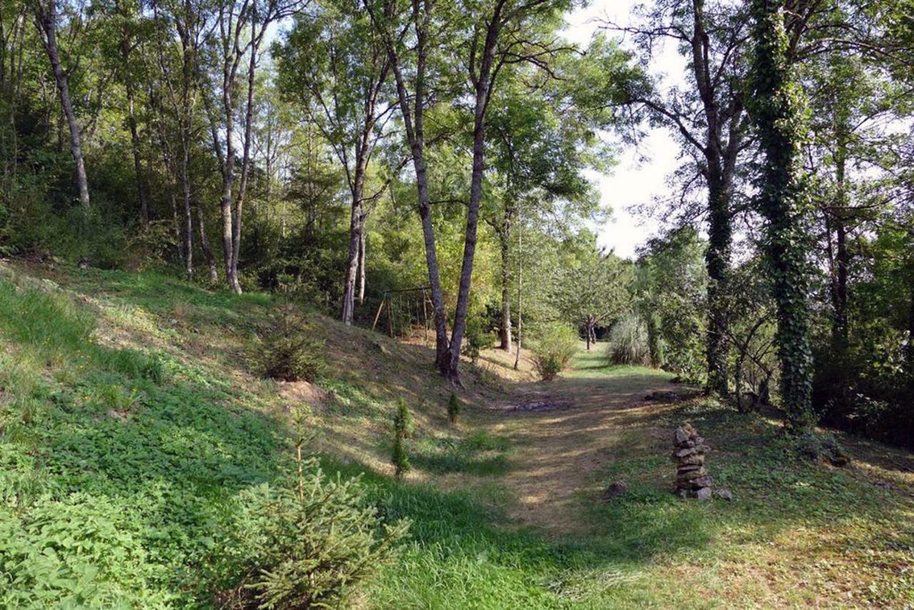 Gite La Providence Saint-Sernin-du-Plain Eksteriør bilde