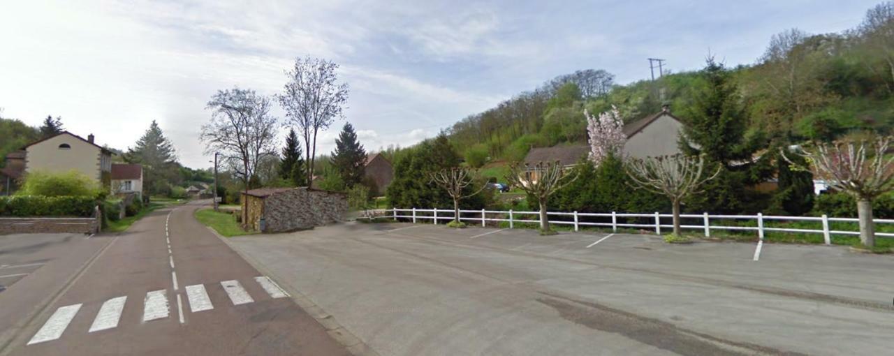 Gite La Providence Saint-Sernin-du-Plain Eksteriør bilde